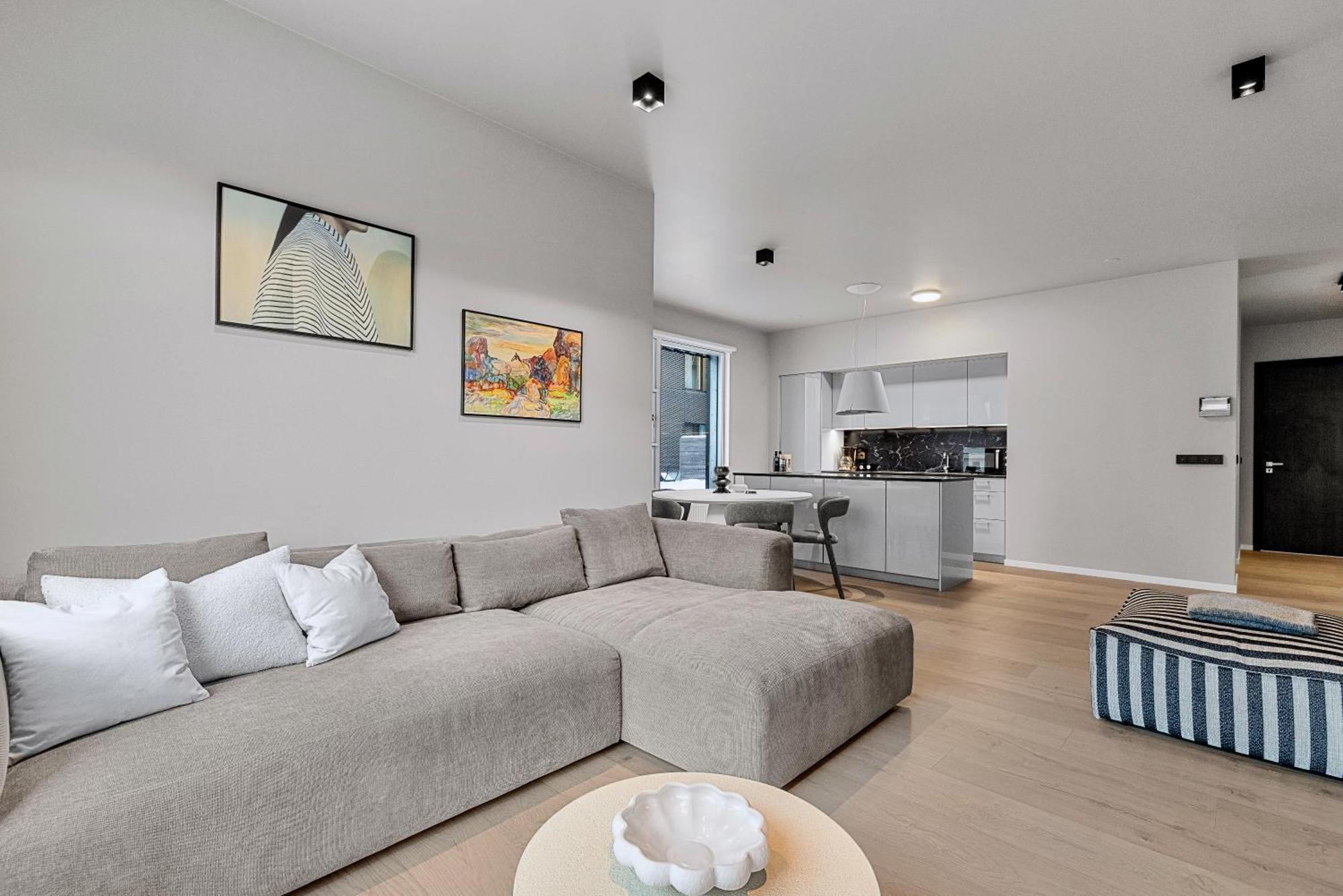 Lux 2br & 2ba With Free Parking Center Apartment Reykjavík
